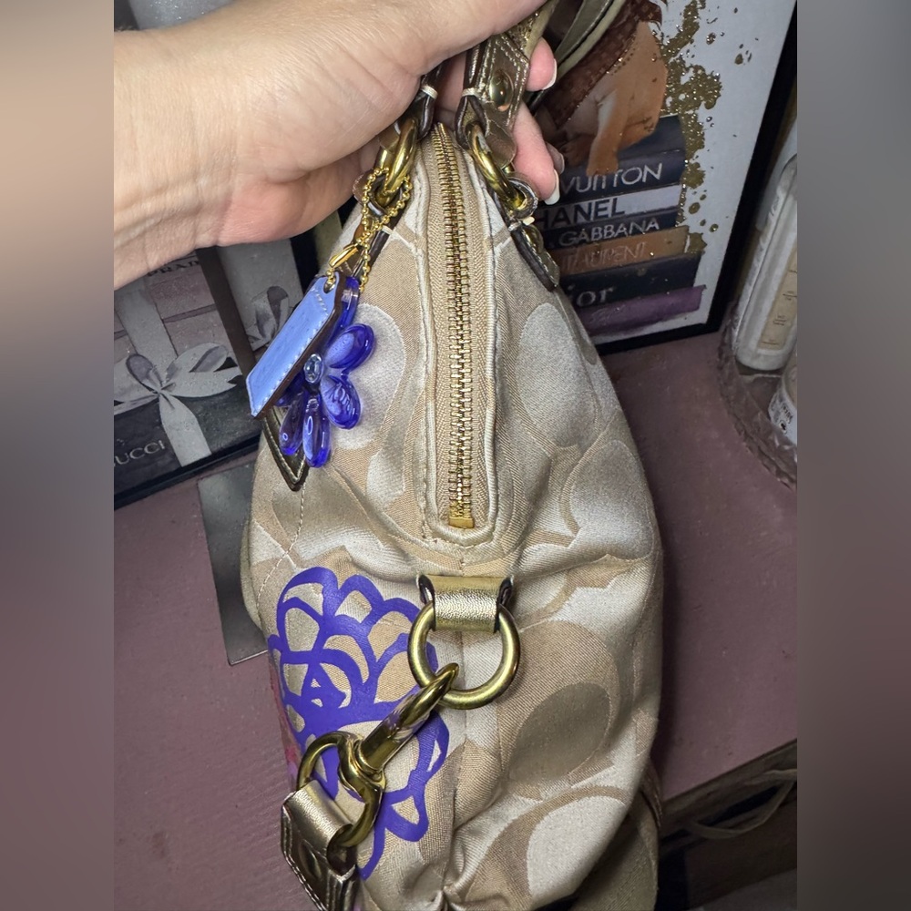 Coach Poppy Signature C Multicolor Floral Zipper Pocket Crossbody Shoulder Bag - Picture 5 of 9